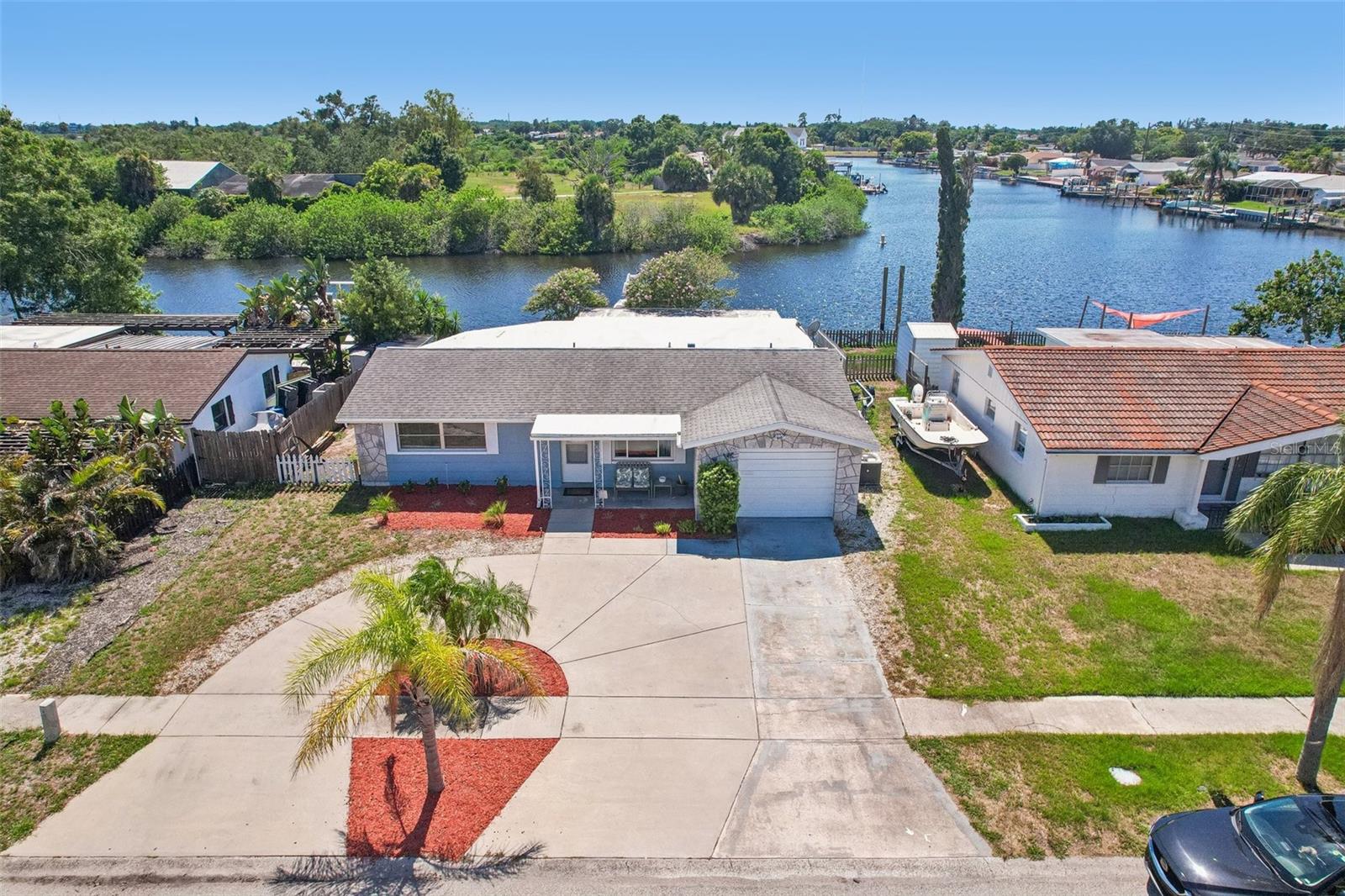 1133 Grand, Holiday, FL 34690