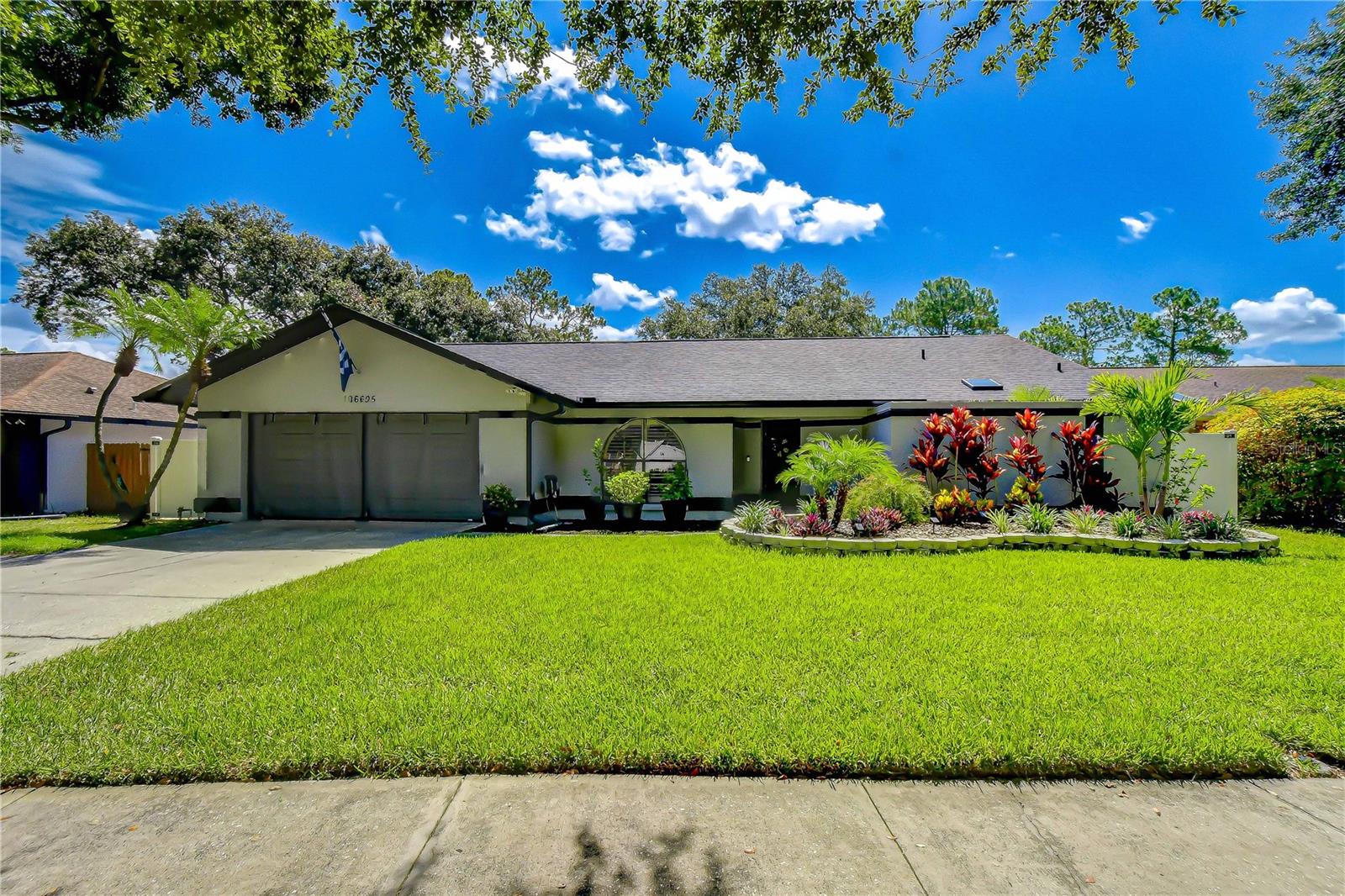 16605 Course, Tampa, FL 33624