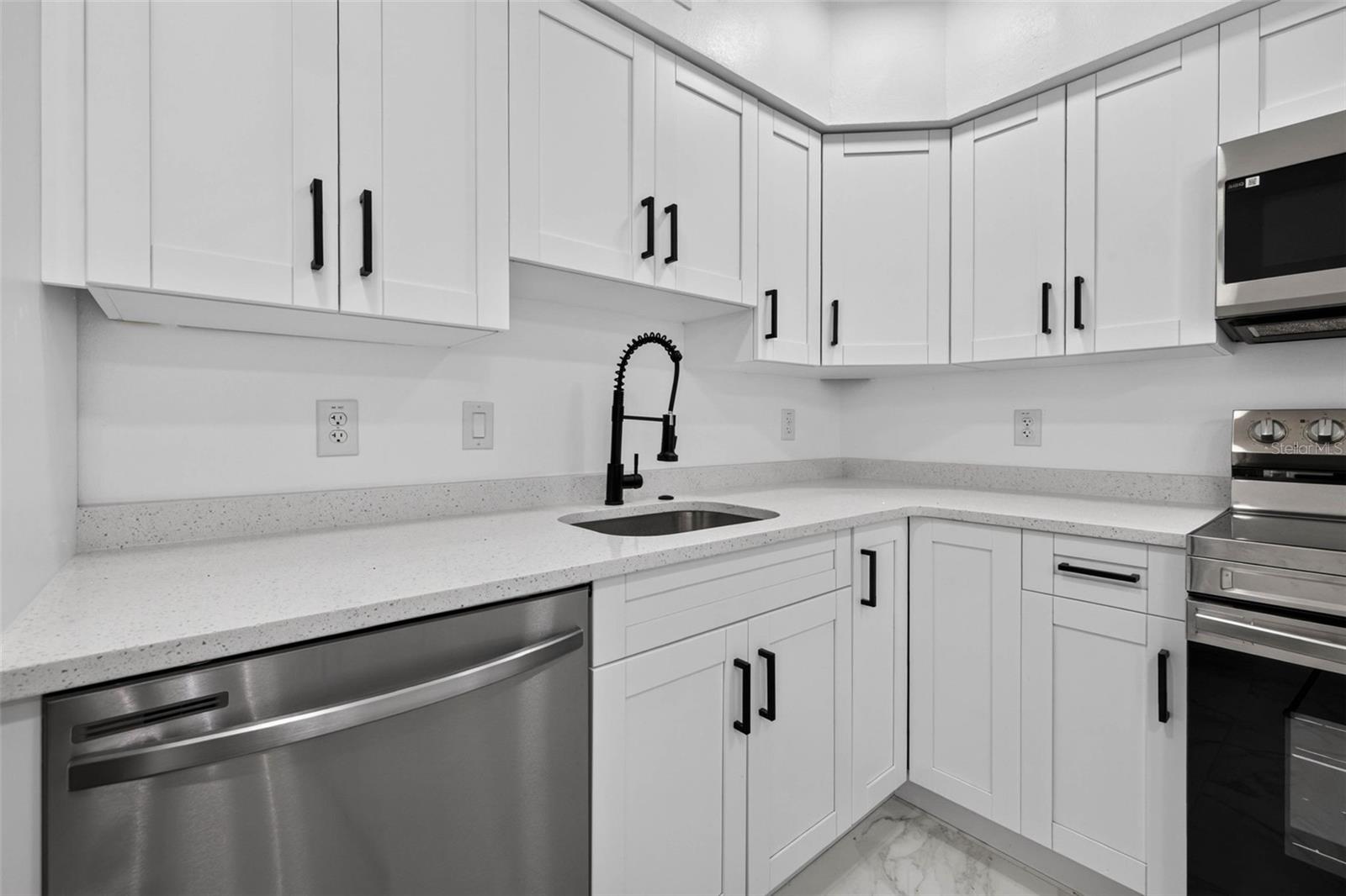 2801 45th, St Petersburg, FL 33711