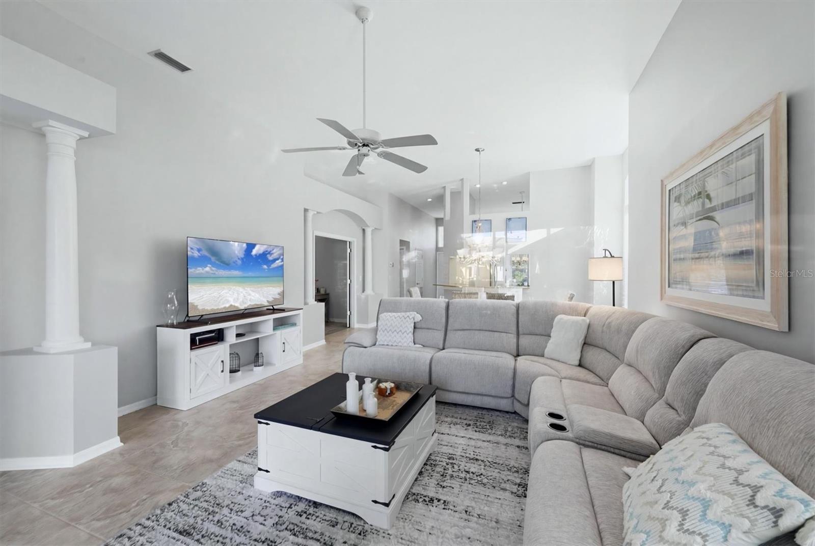 7906 Whitebridge, University Park, FL 34201