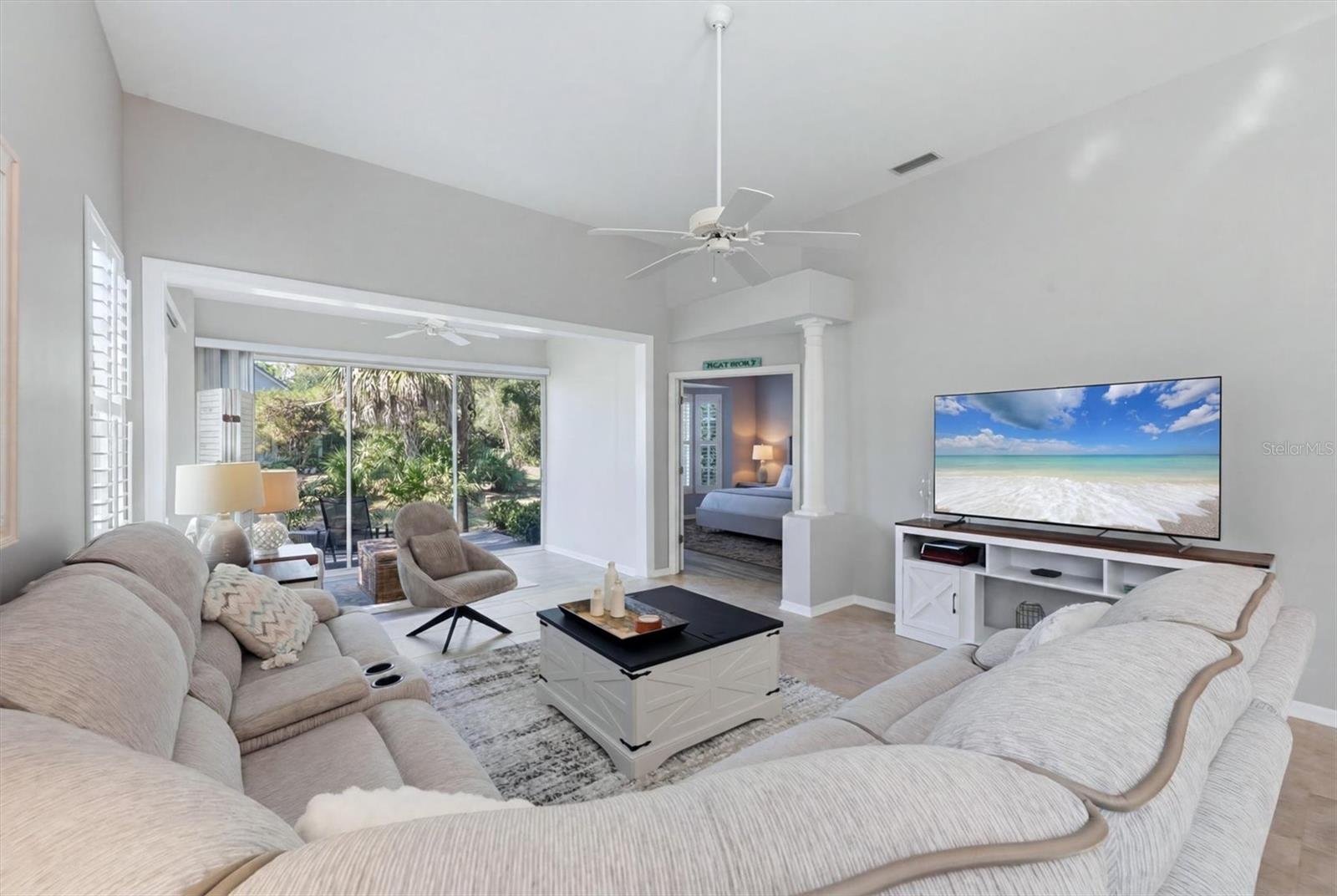 7906 Whitebridge, University Park, FL 34201