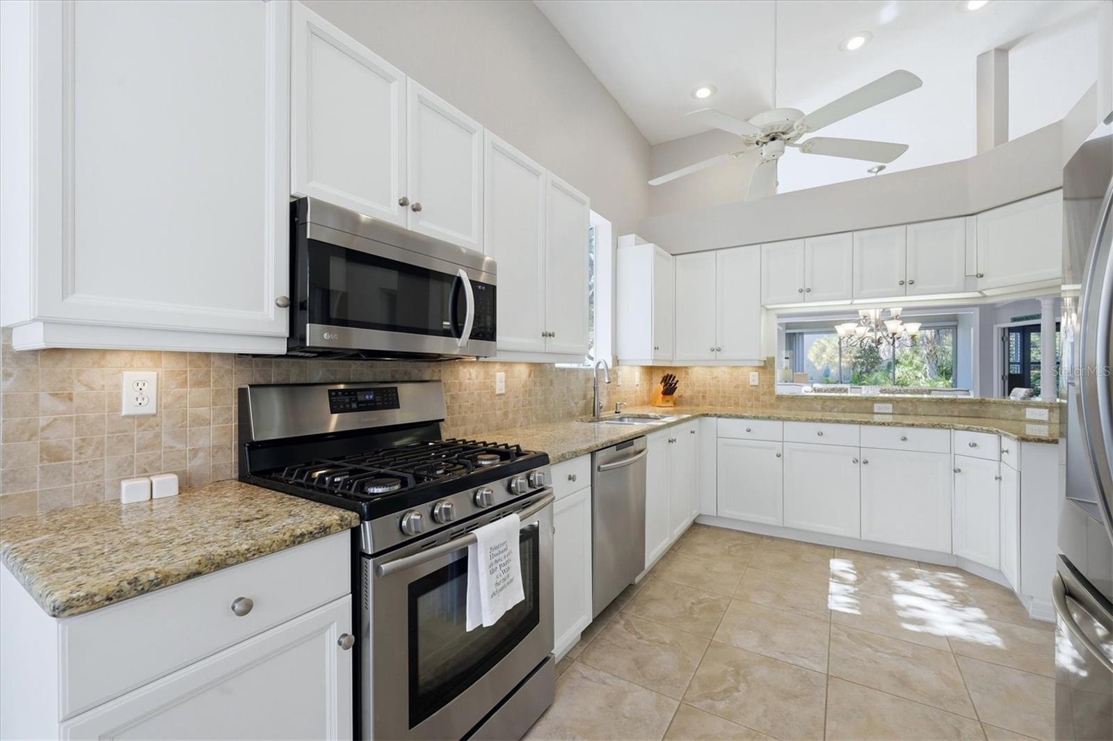 7906 Whitebridge, University Park, FL 34201