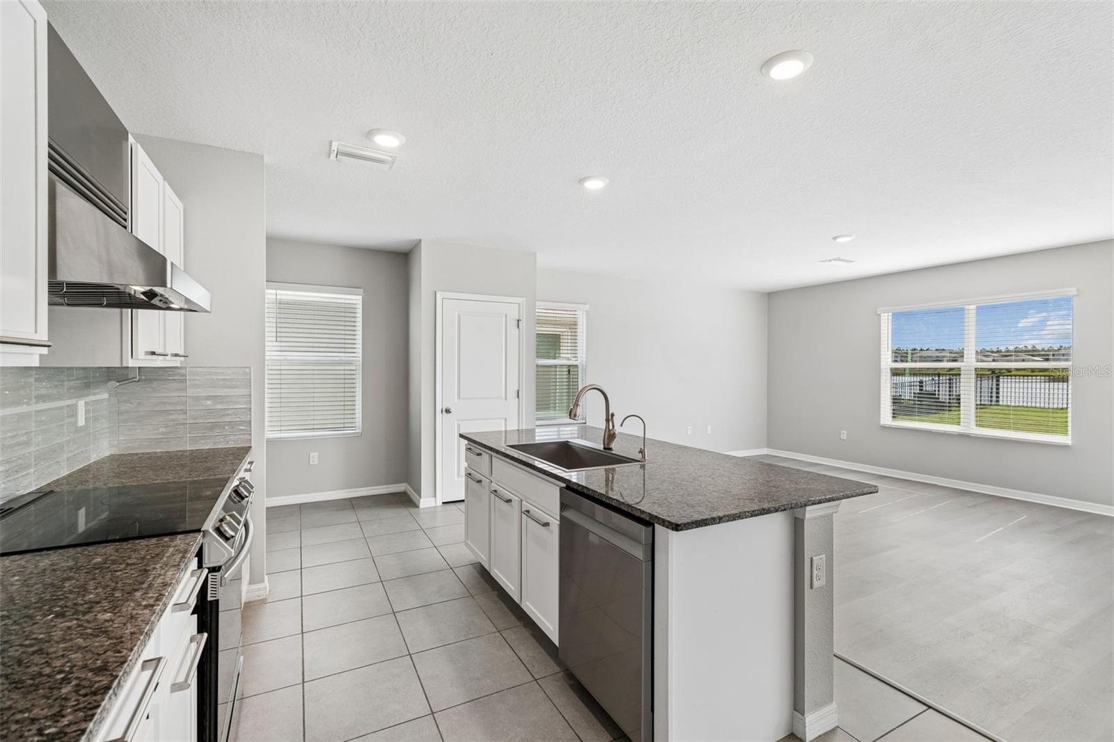 16734 Trite Bend, Wimauma, FL 33598