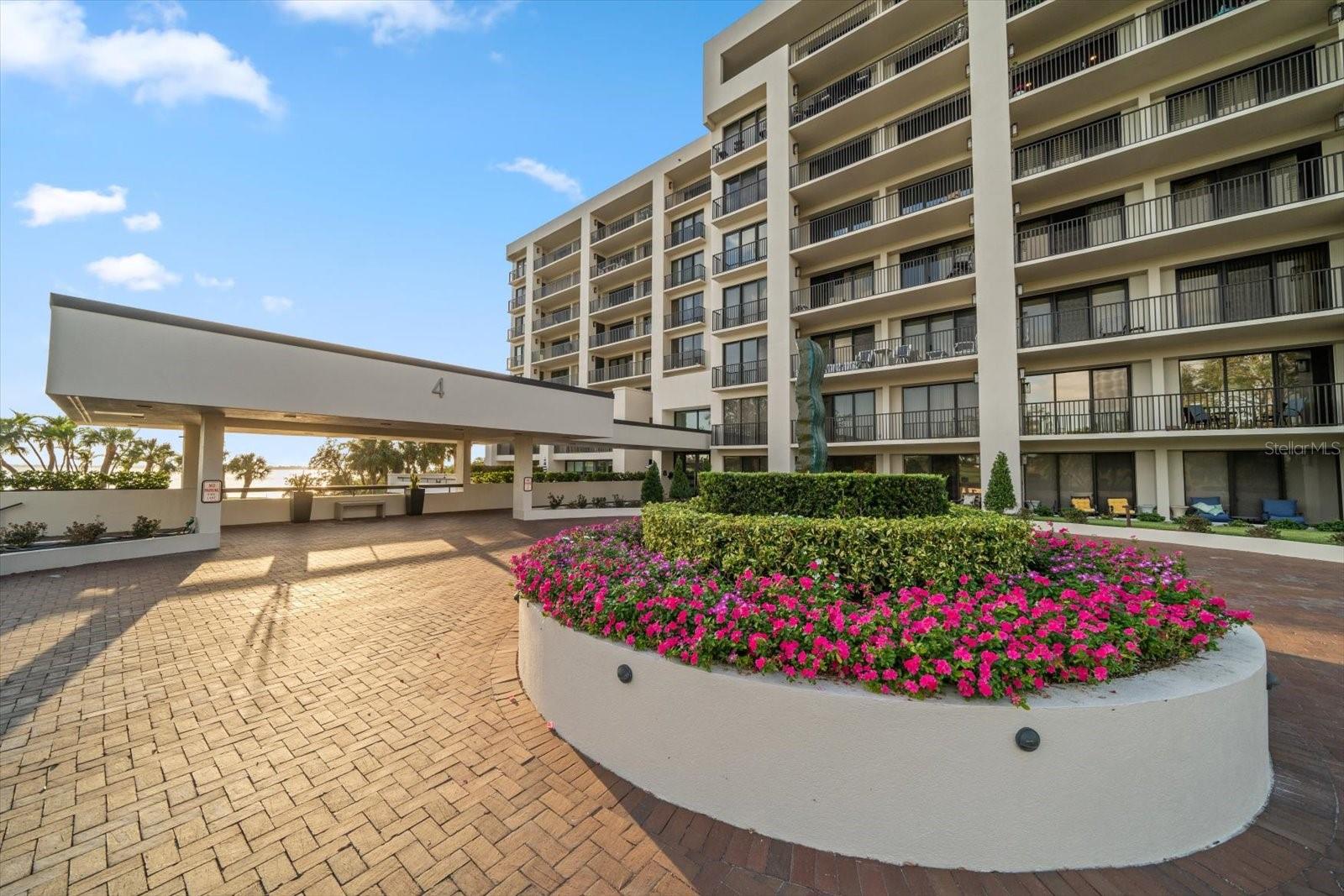 4 Belleview Unit 106, Belleair, FL 33756