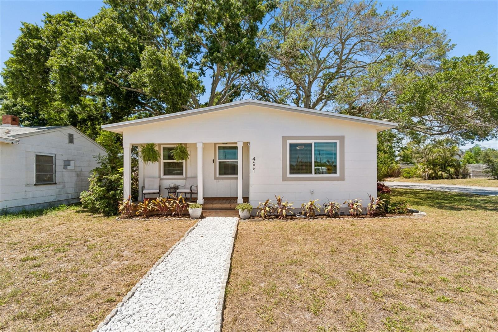 4601 16th, St Petersburg, FL 33713