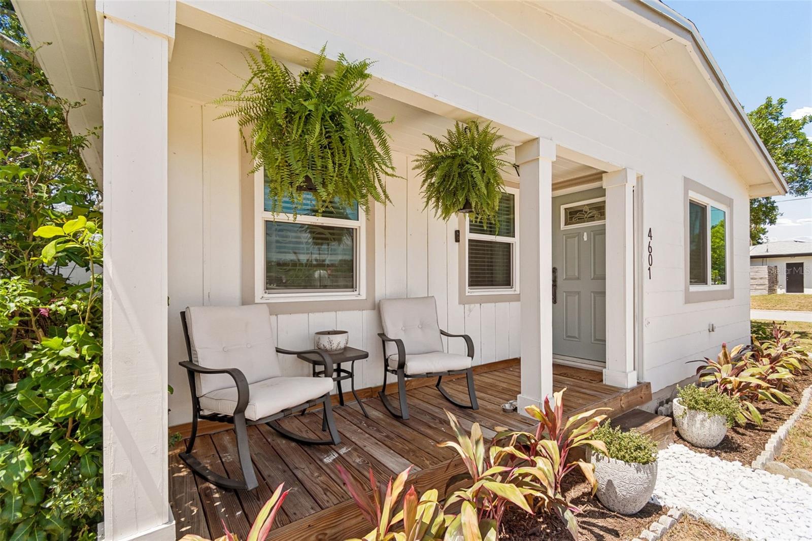 4601 16th, St Petersburg, FL 33713
