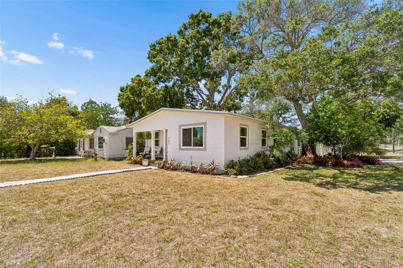 4601 16th, St Petersburg, FL 33713