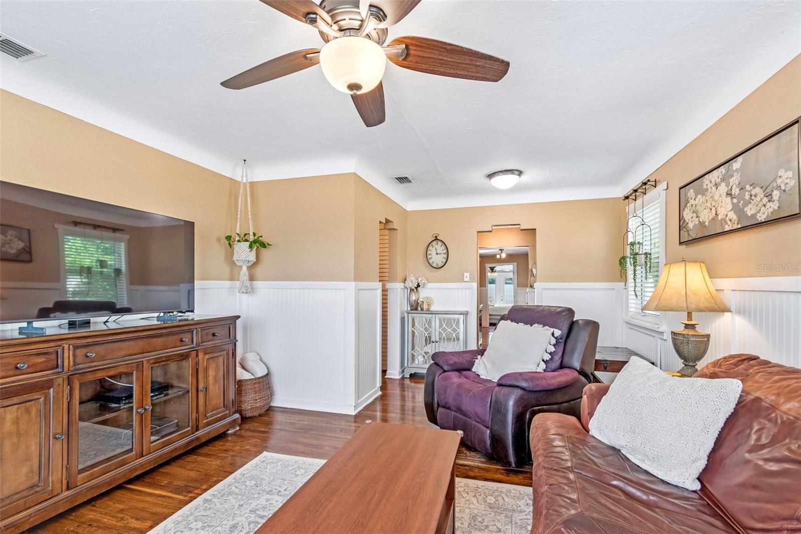 4601 16th, St Petersburg, FL 33713