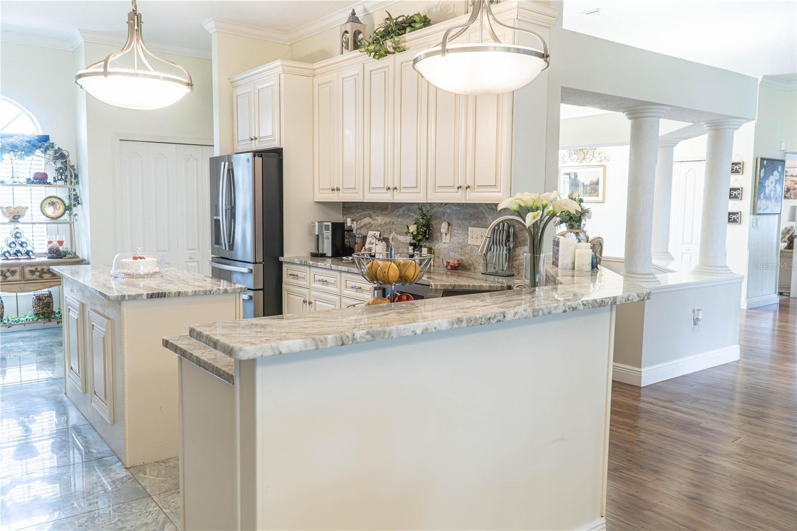 37180 County Road 452, Grand Island, FL 32735