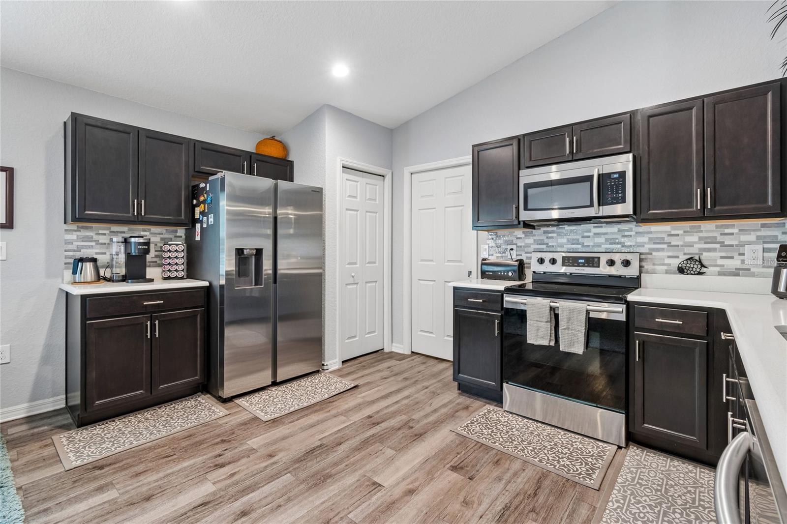 6917 Gideon, Zephyrhills, FL 33541