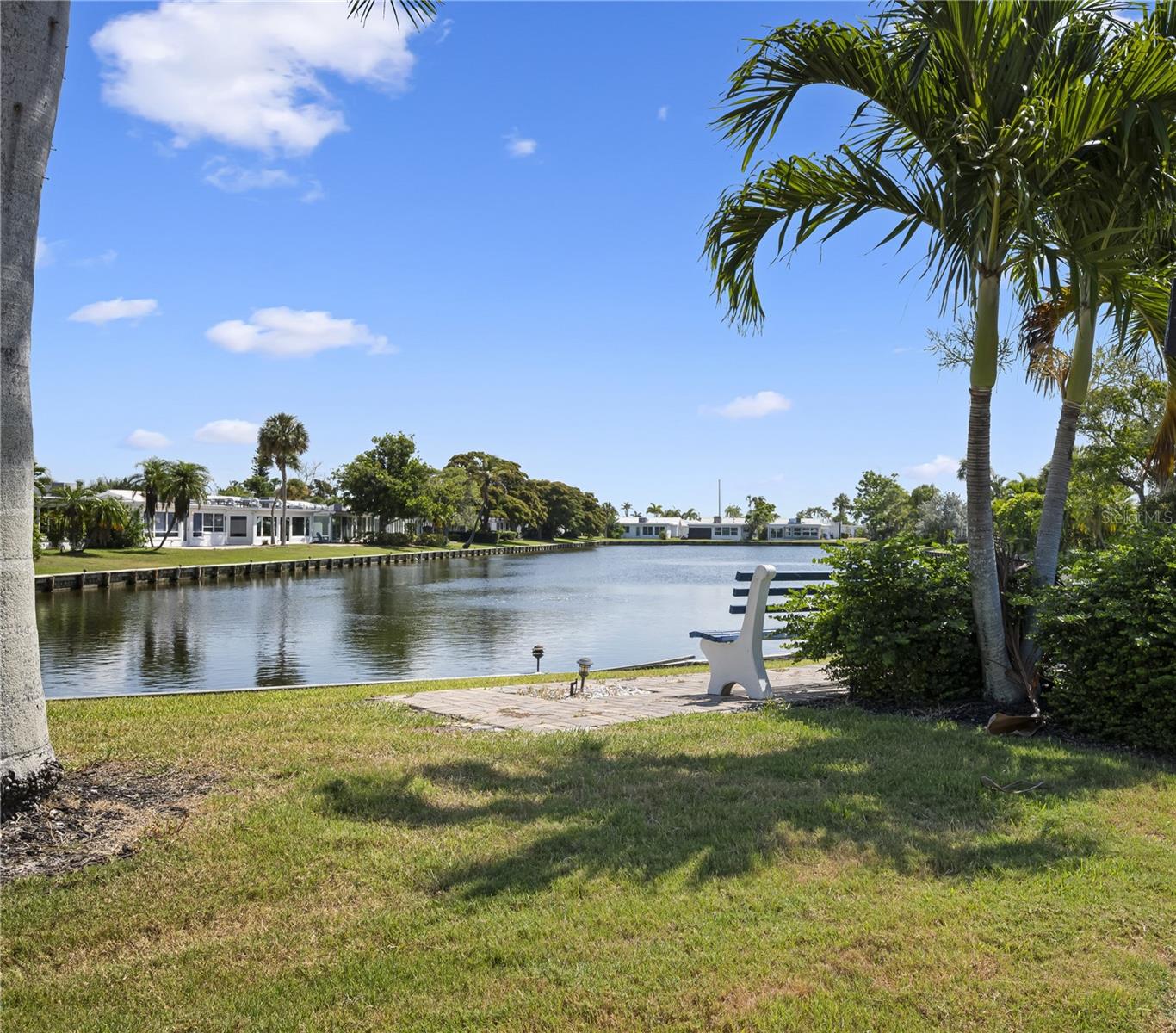 524 Spanish Unit 125, Longboat Key, FL 34228