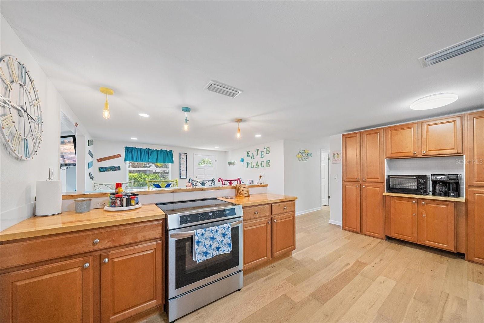2923 Linwood, Sarasota, FL 34232