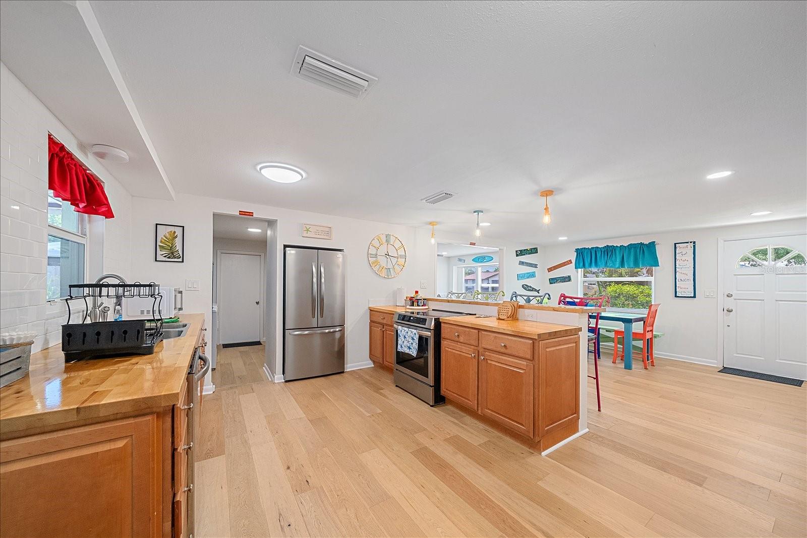 2923 Linwood, Sarasota, FL 34232