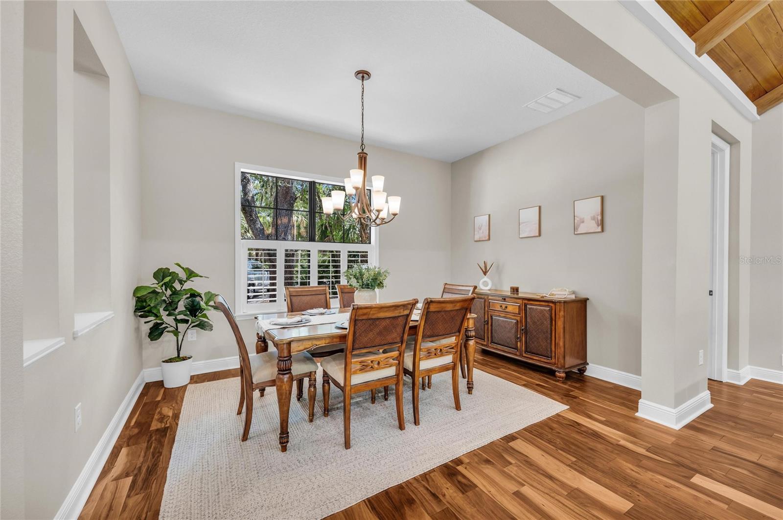 5911 River Forest, Bradenton, FL 34203