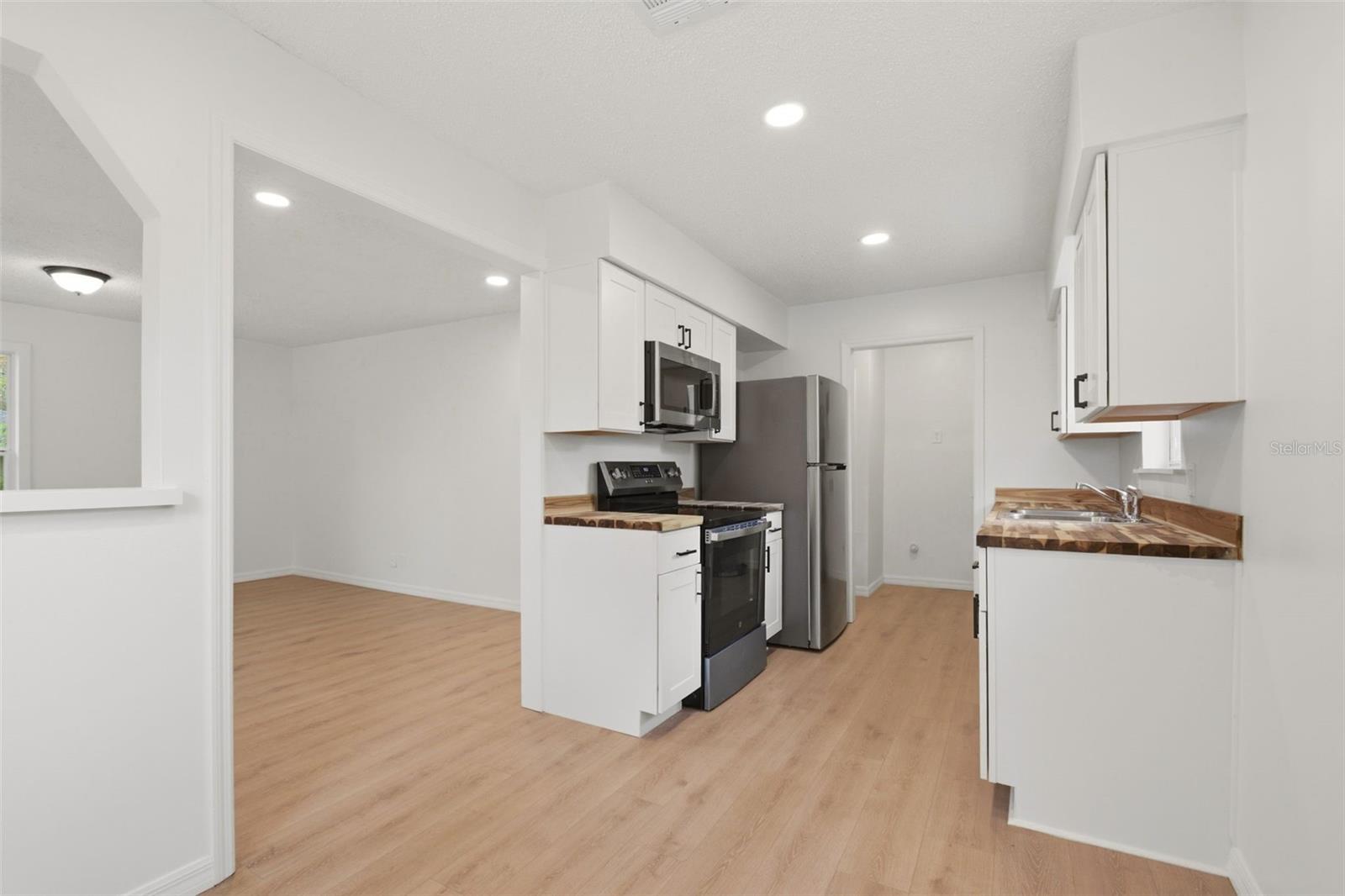 1016 8th, Sanford, FL 32771