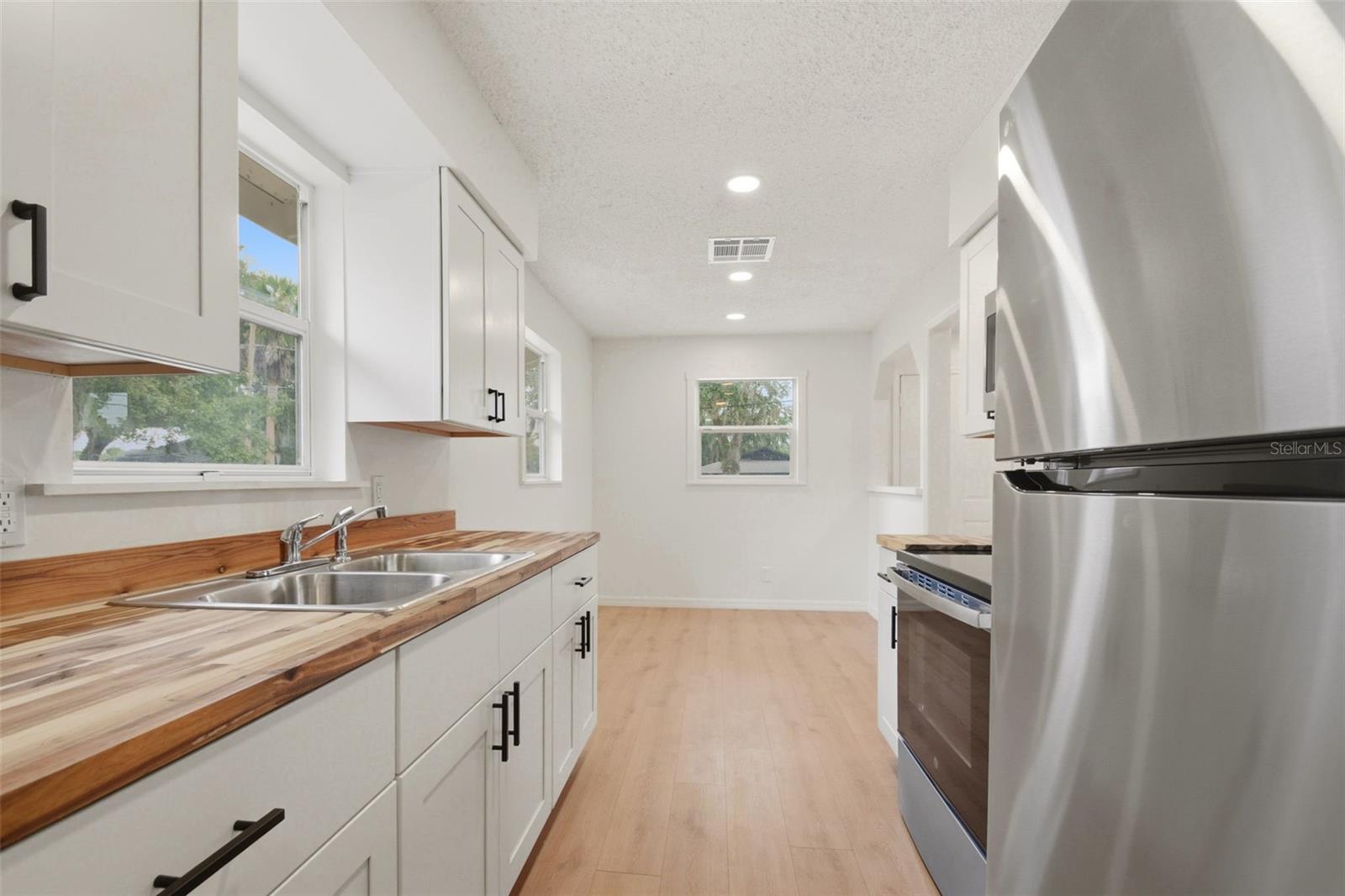 1016 8th, Sanford, FL 32771