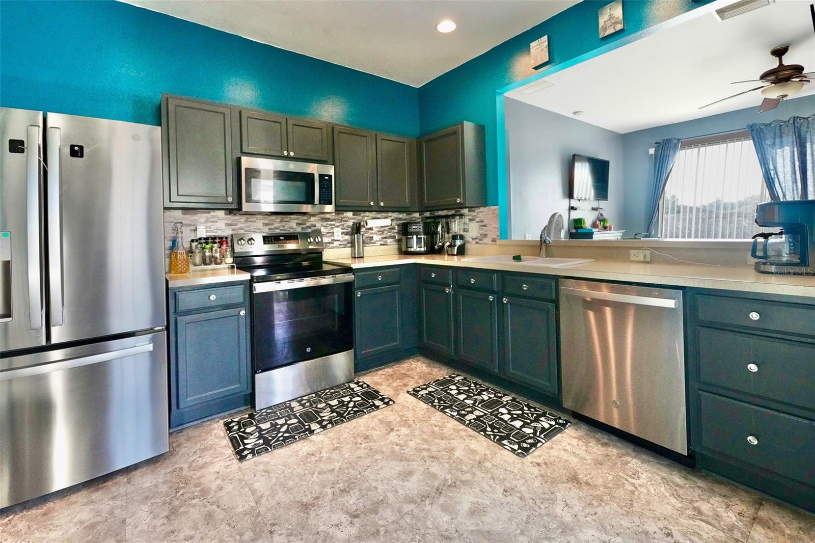 1072 Hill Flower, Brooksville, FL 34604