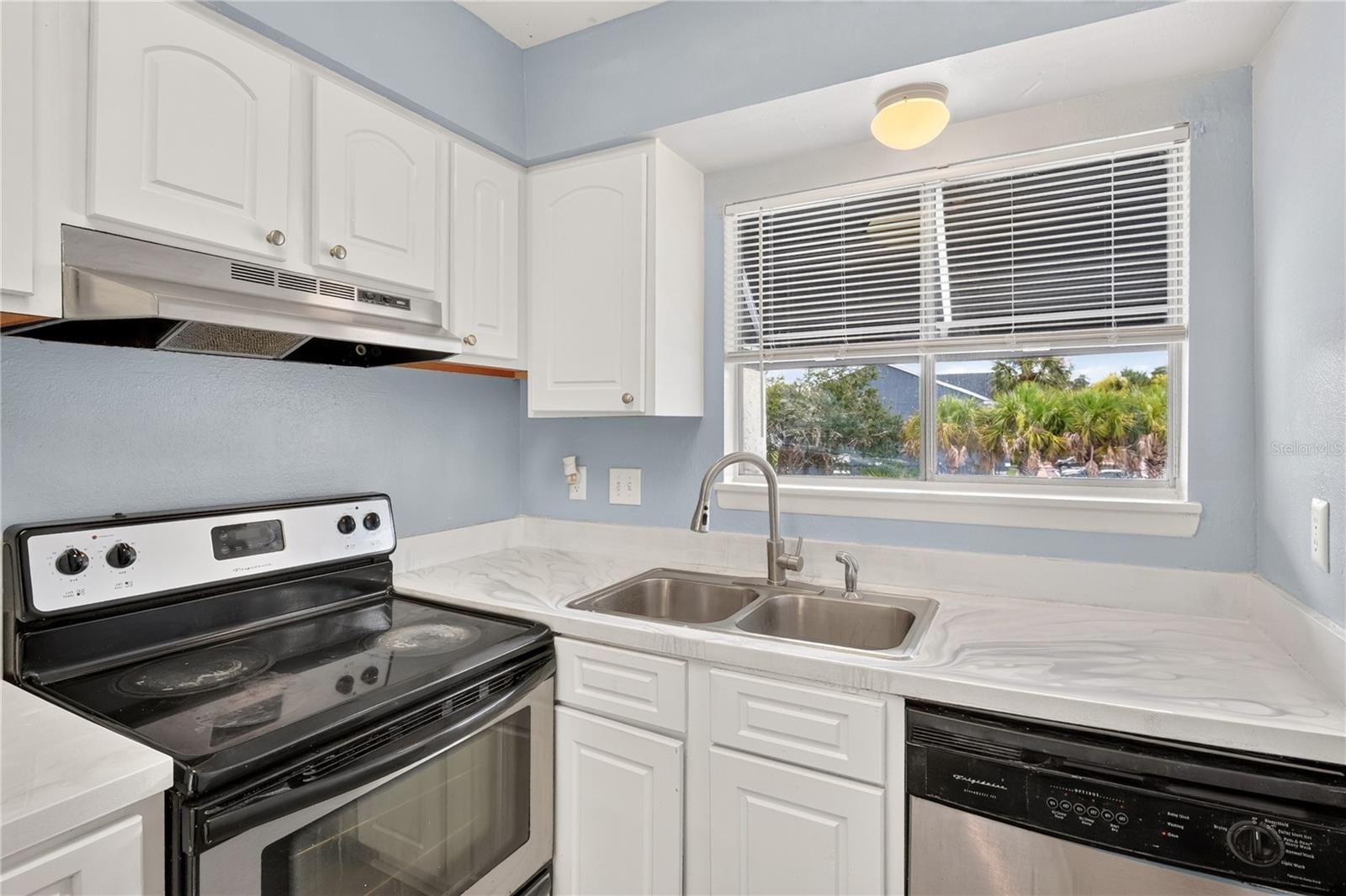 4223 S. Semoran Blvd Unit 6, Orlando, FL 32822