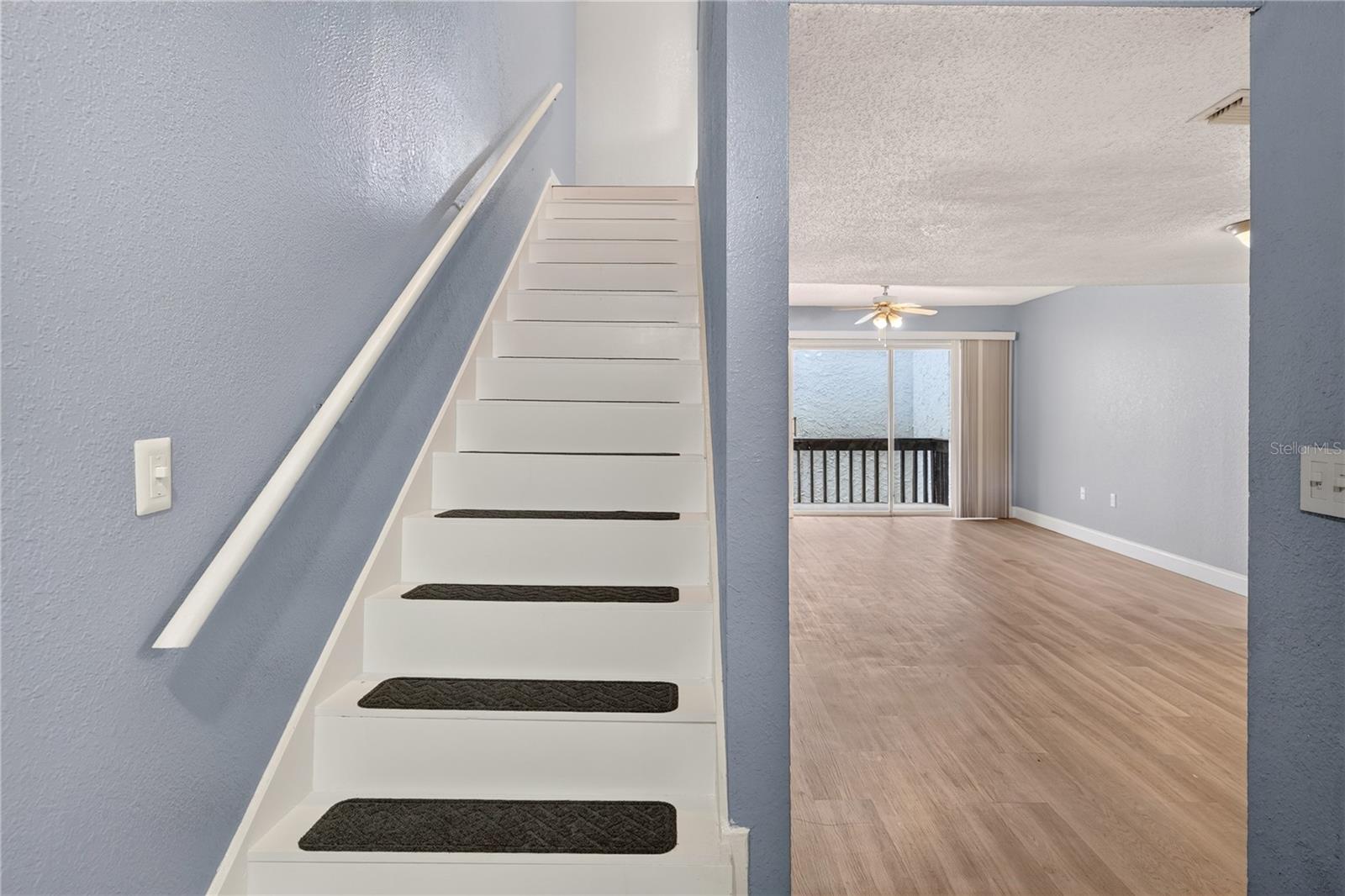 4223 S. Semoran Blvd Unit 6, Orlando, FL 32822