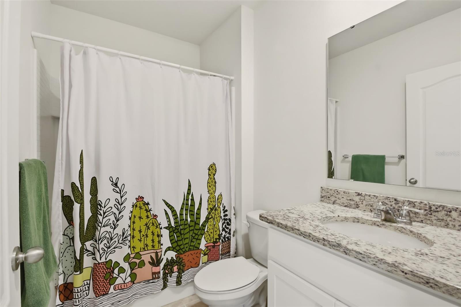 33428 Country House, Sorrento, FL 32776