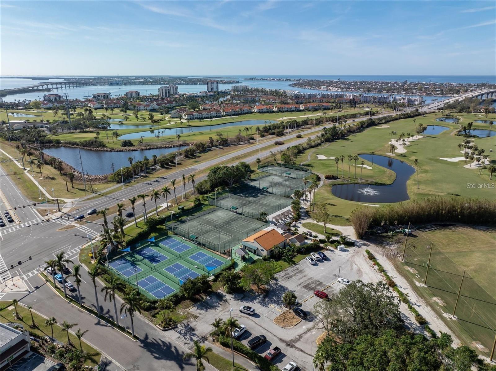 5633 Puerta del Sol Unit 307, St Petersburg, FL 33715