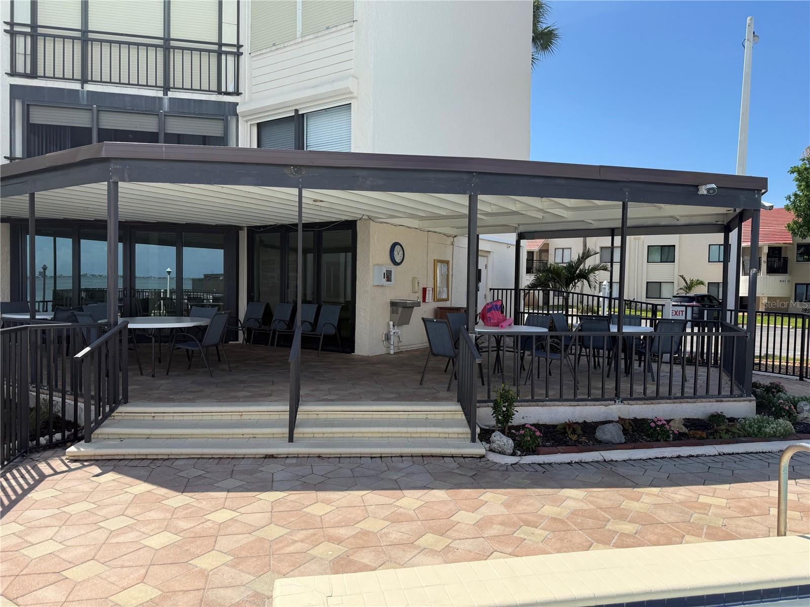 5633 Puerta del Sol Unit 307, St Petersburg, FL 33715