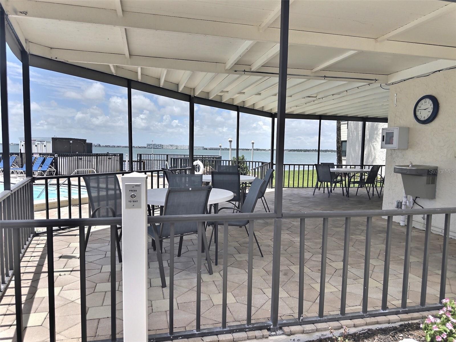 5633 Puerta del Sol Unit 307, St Petersburg, FL 33715