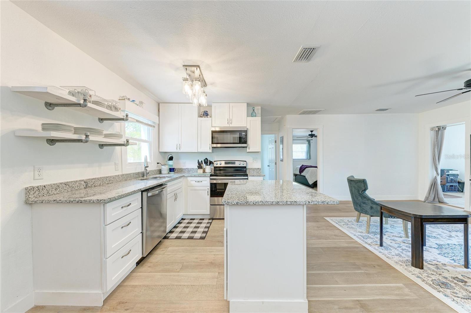 901 Oak, Ruskin, FL 33570