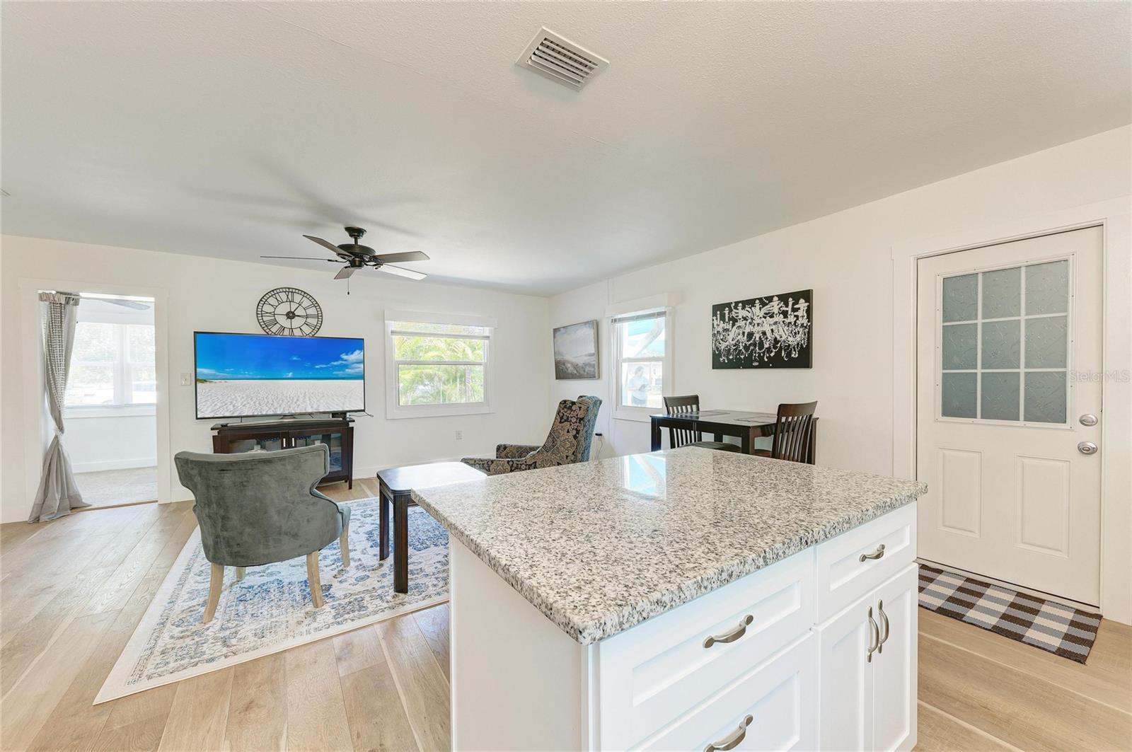 901 Oak, Ruskin, FL 33570