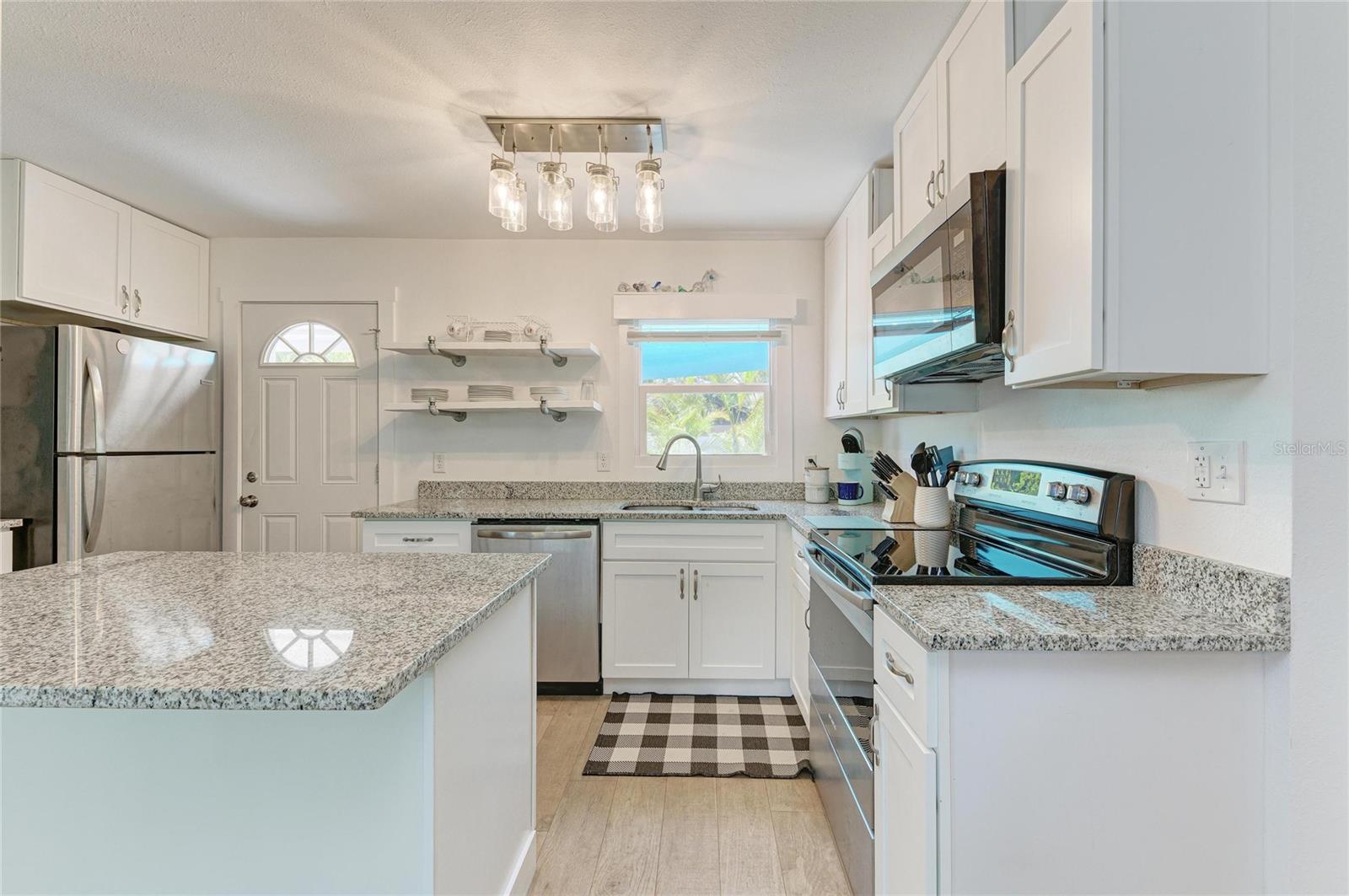 901 Oak, Ruskin, FL 33570