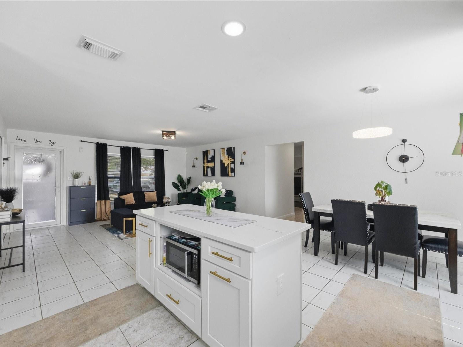 5275 Signal Hill, Orlando, FL 32808