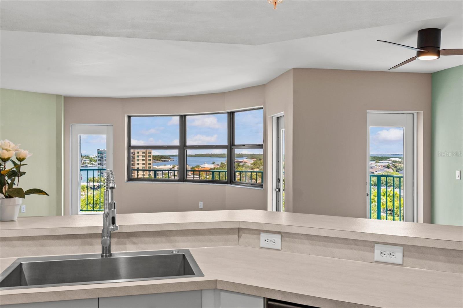 670 Island Unit 800, Clearwater Beach, FL 33767