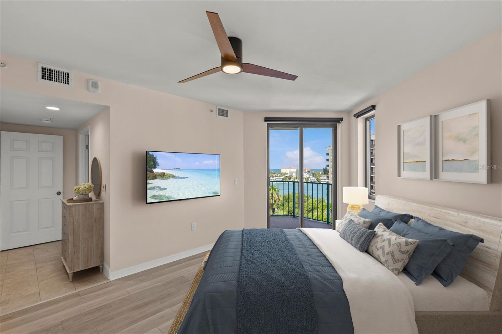 670 Island Unit 800, Clearwater Beach, FL 33767