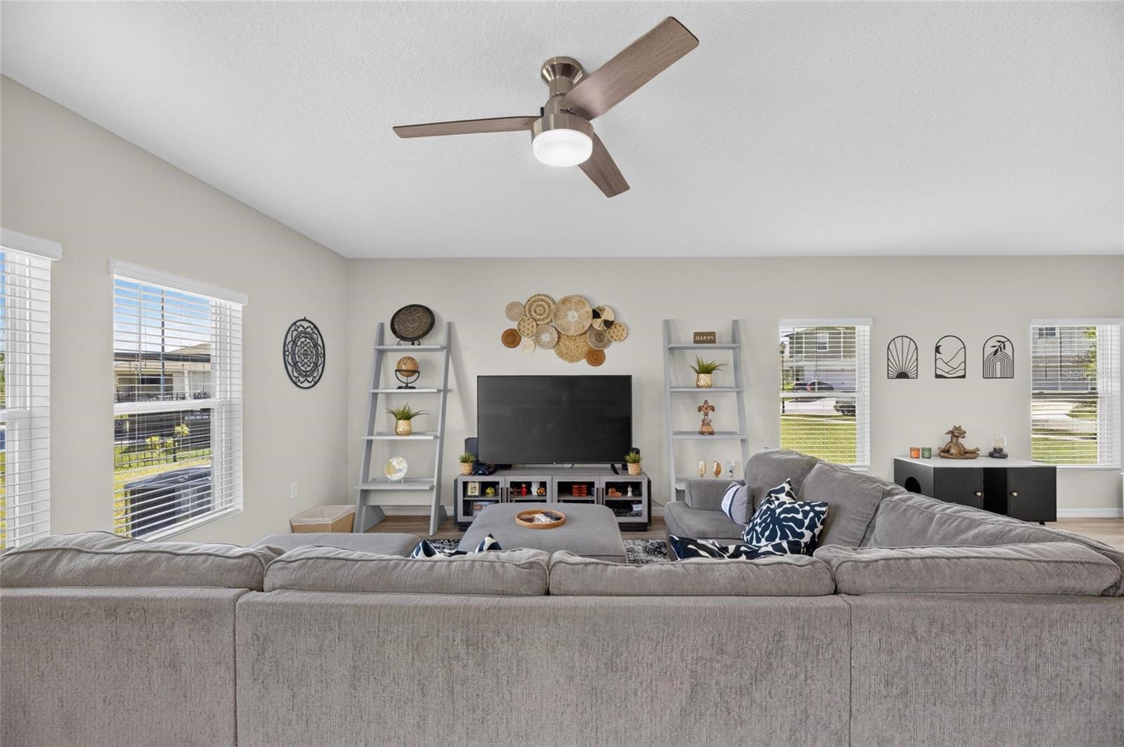 5495 Summer Sunset, Apollo Beach, FL 33572