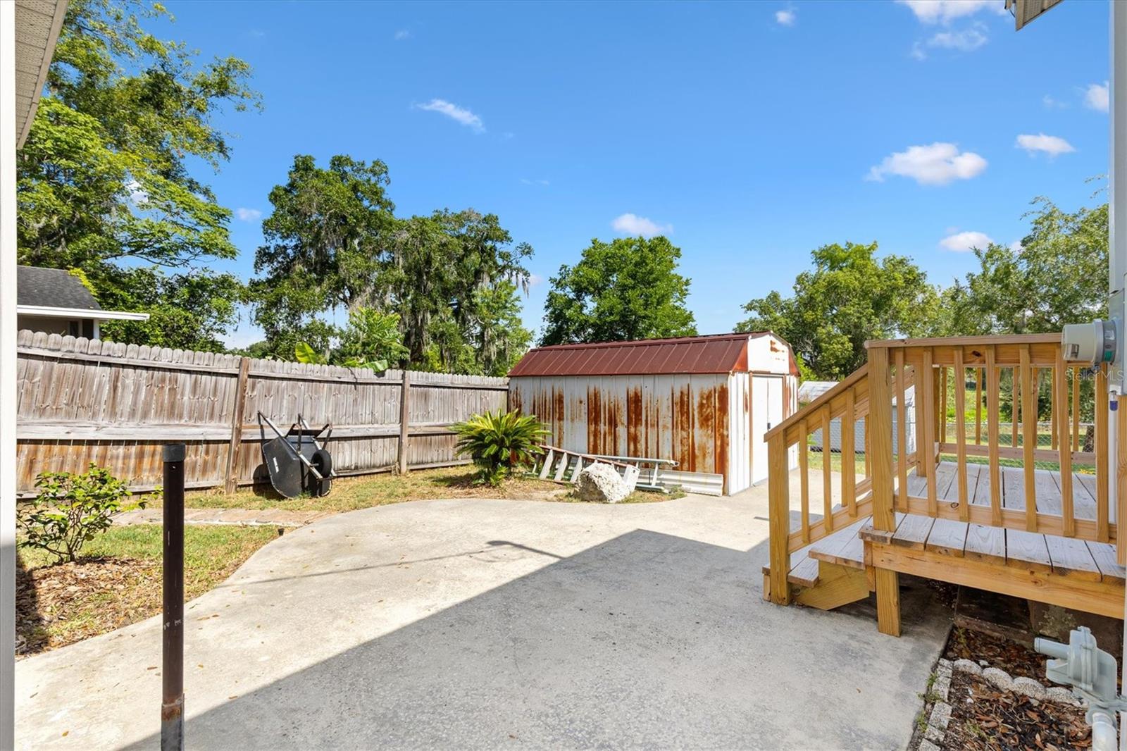 2000 South, Leesburg, FL 34748