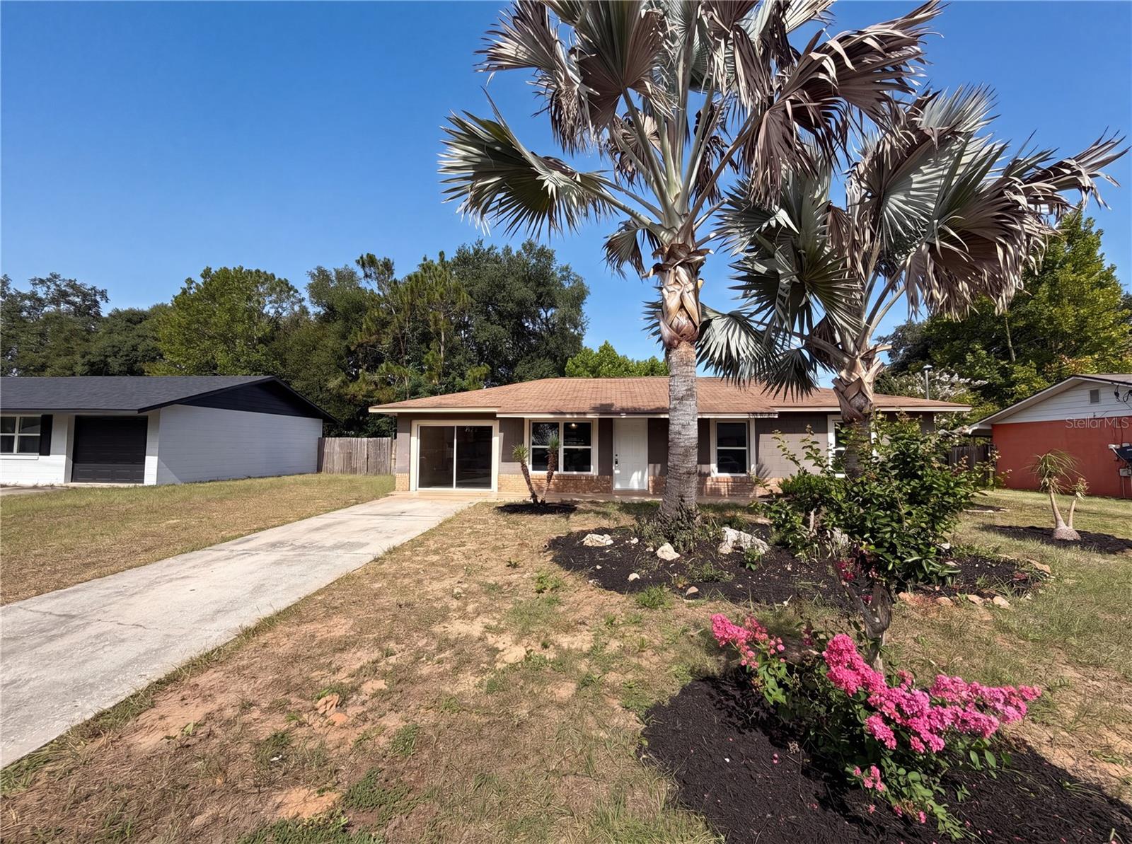 505 Oak, Tavares, FL 32778