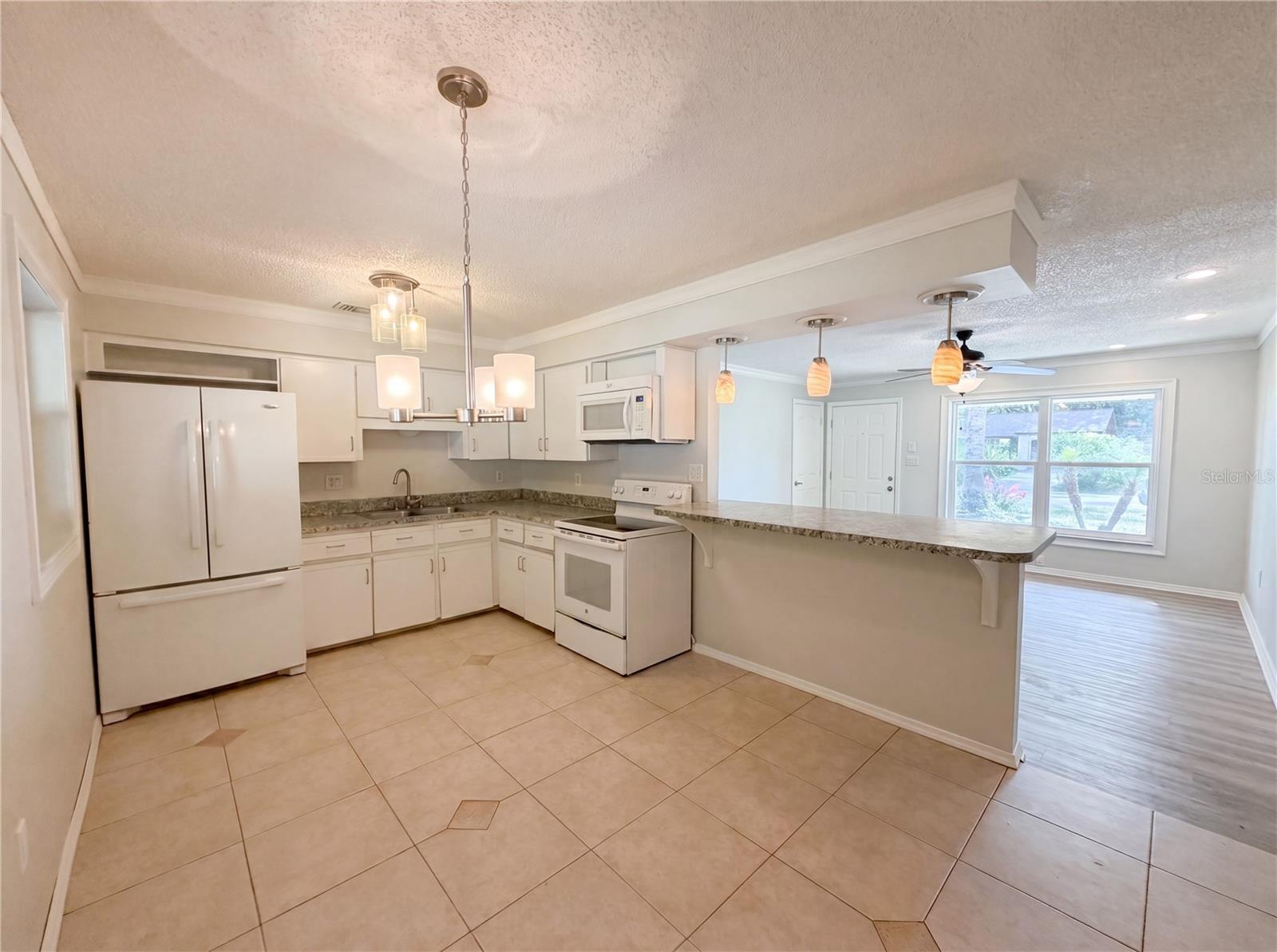 505 Oak, Tavares, FL 32778