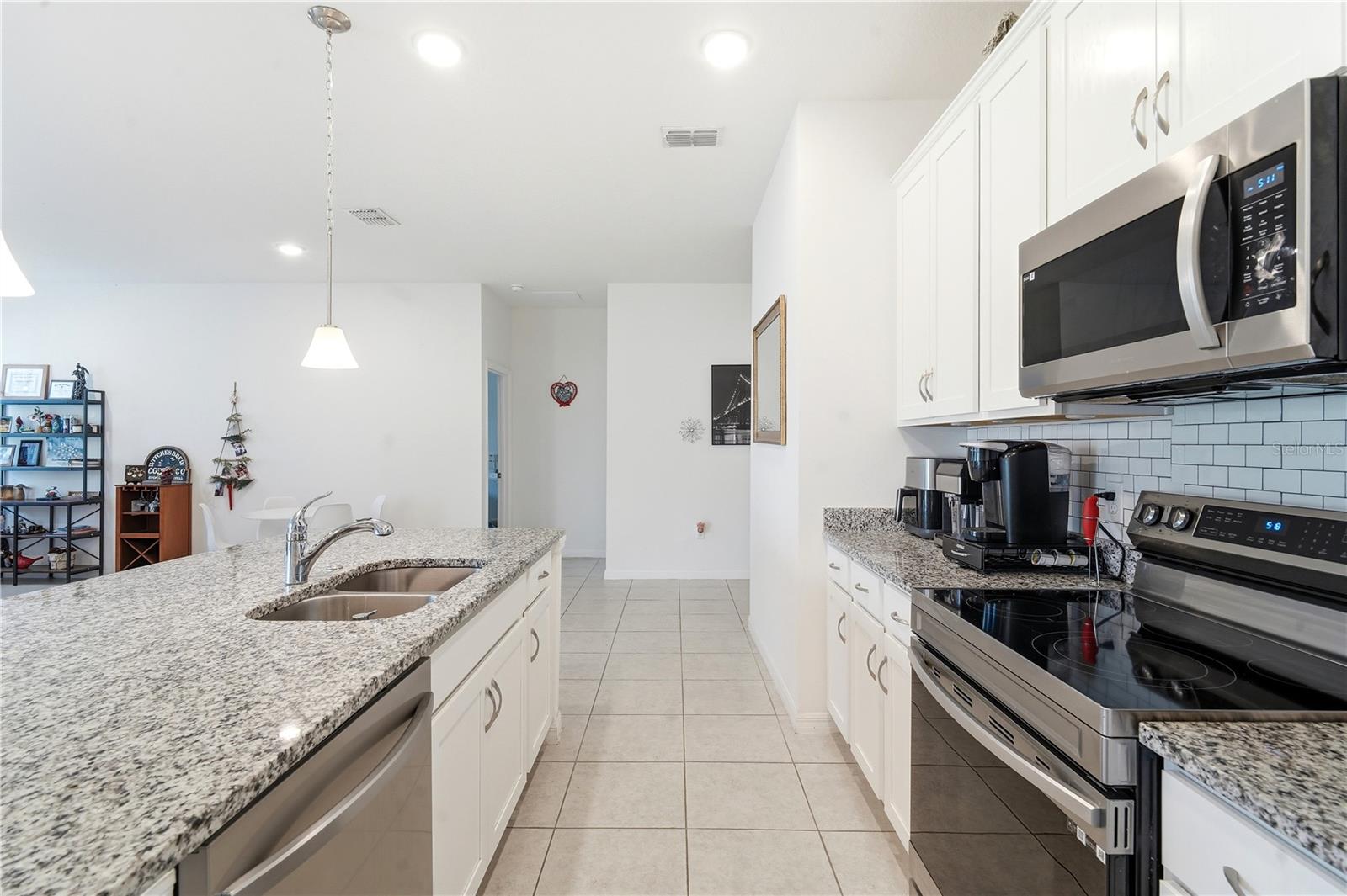 24409 Sunnys Halo, Sorrento, FL 32776