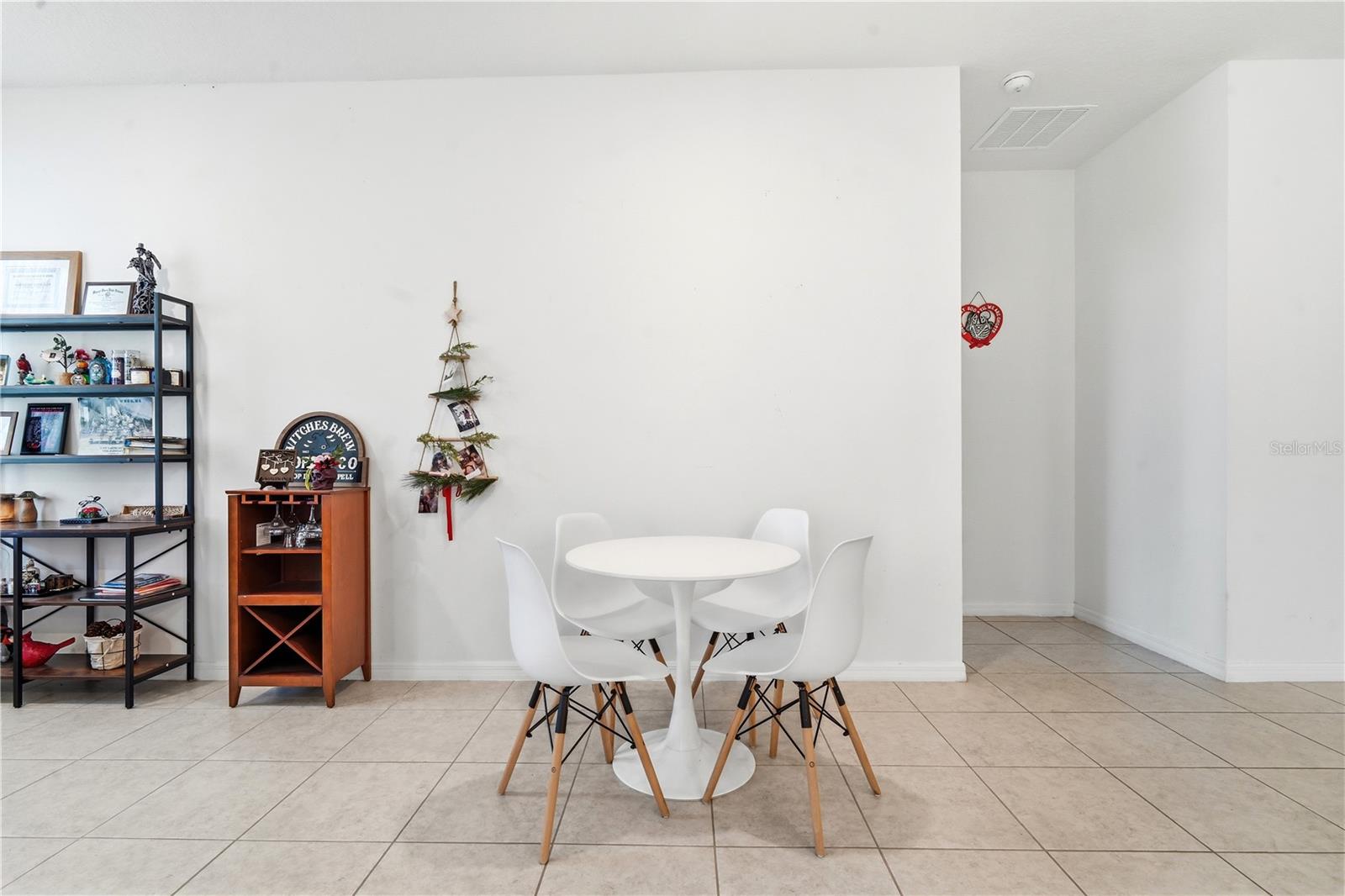 24409 Sunnys Halo, Sorrento, FL 32776