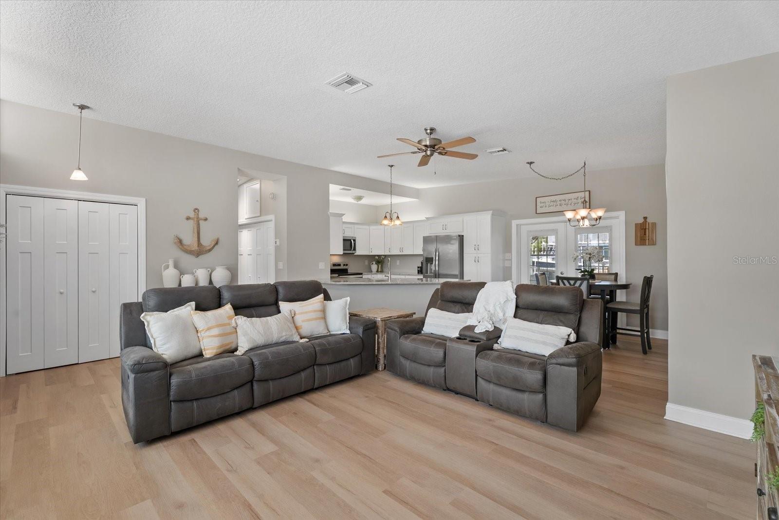 512 Palm, Ellenton, FL 34222