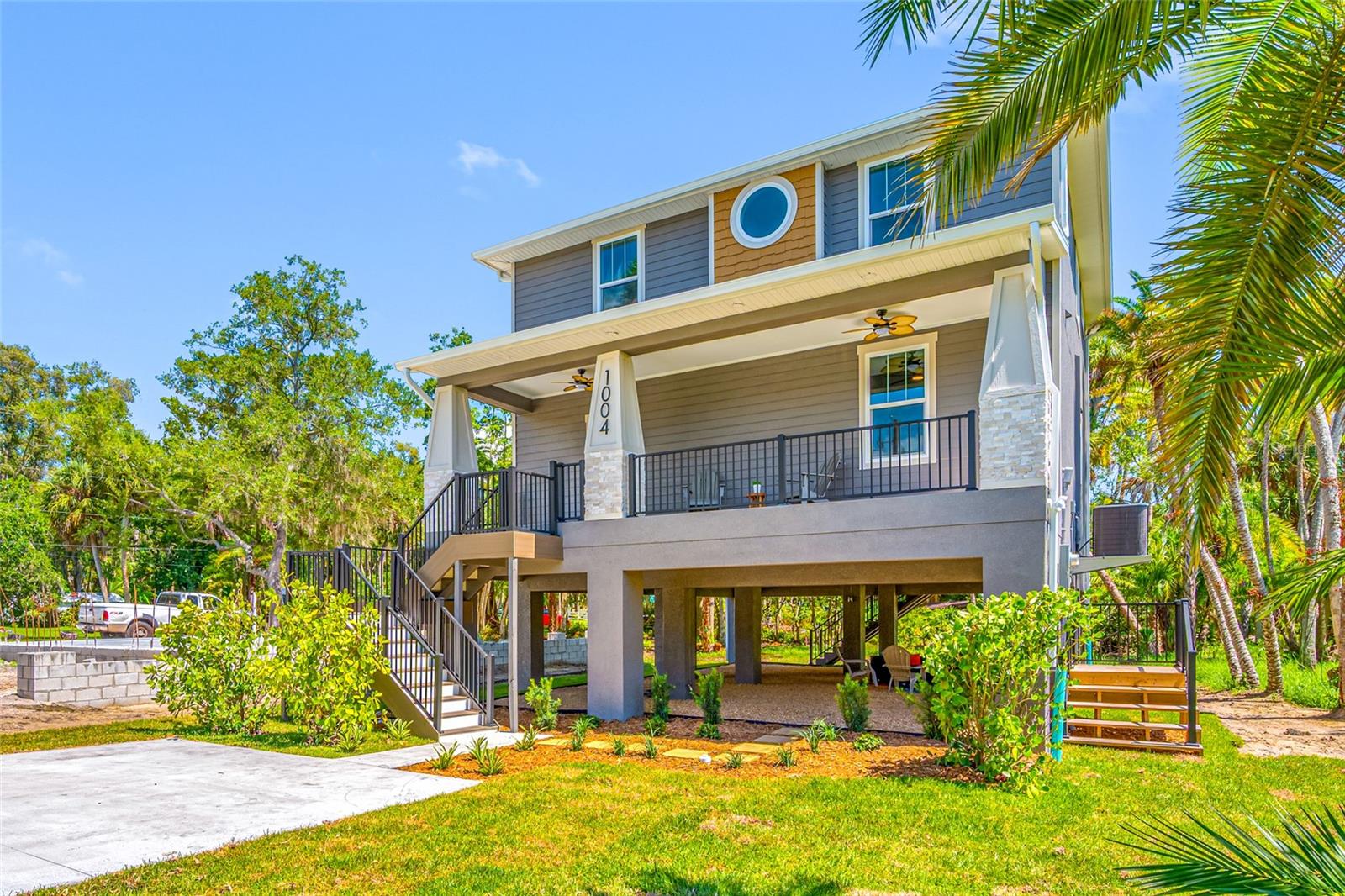 1004 Henry, Tampa, FL 33604