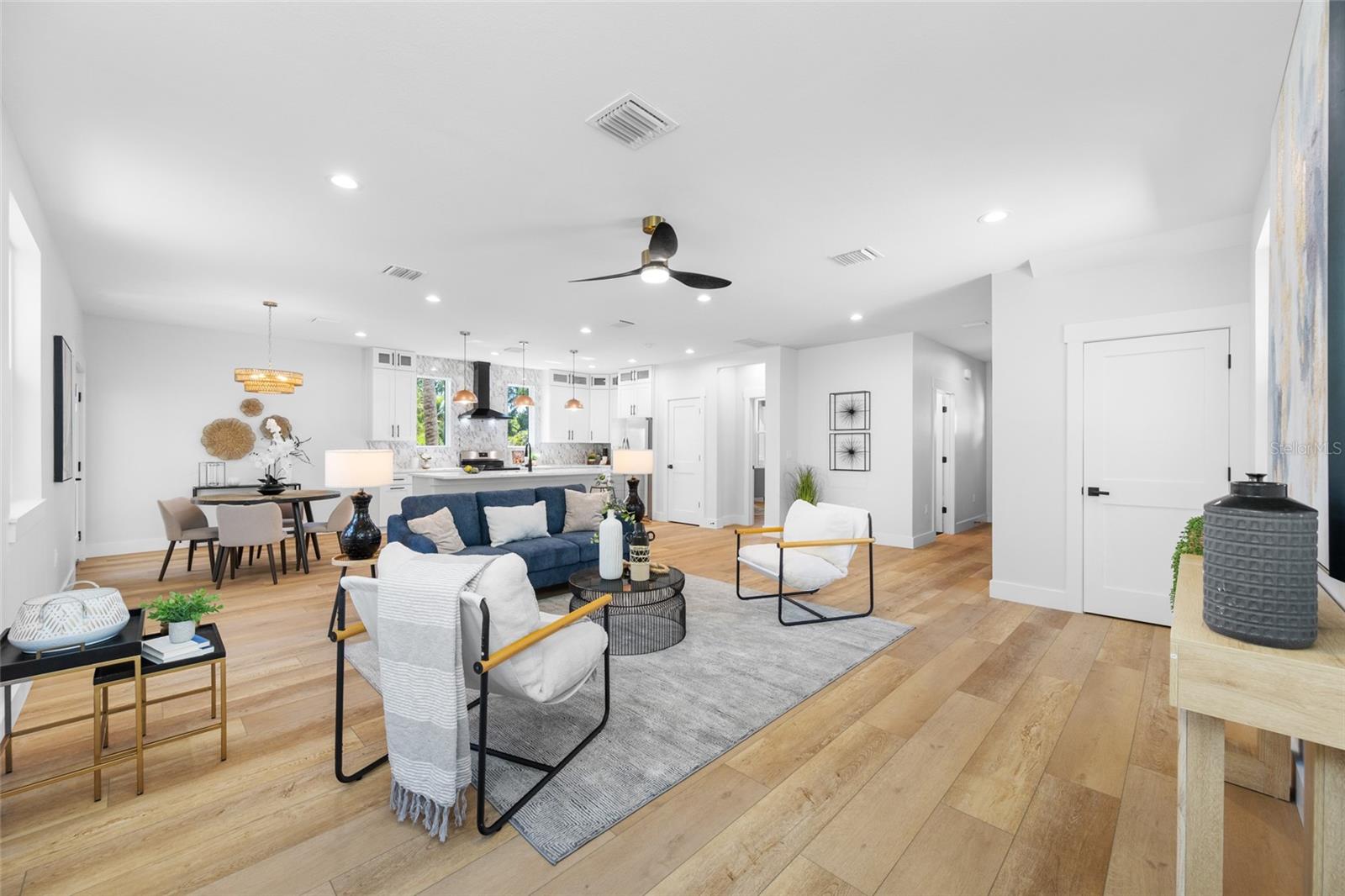 1004 Henry, Tampa, FL 33604