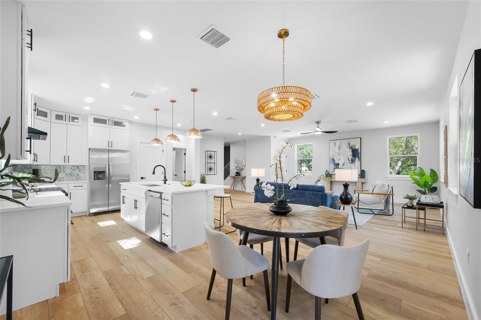1004 Henry, Tampa, FL 33604