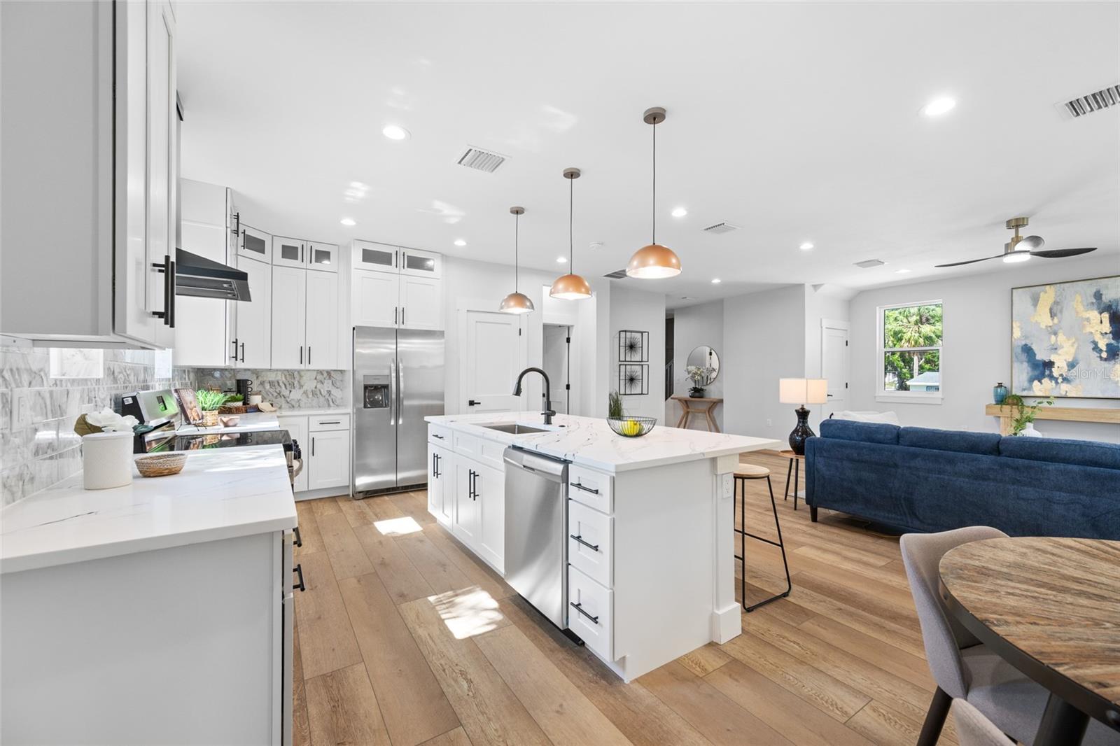 1004 Henry, Tampa, FL 33604