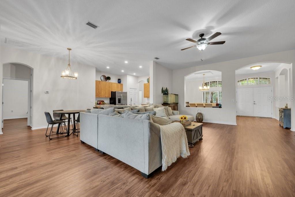 16135 Bridgedale, Lithia, FL 33547