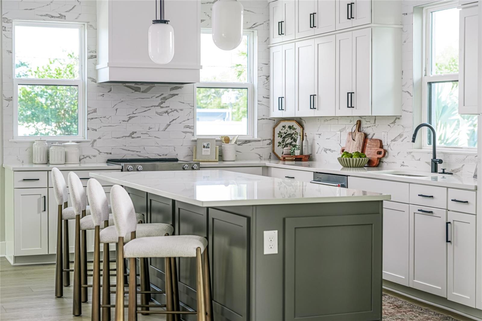 3009 1st, St Petersburg, FL 33713
