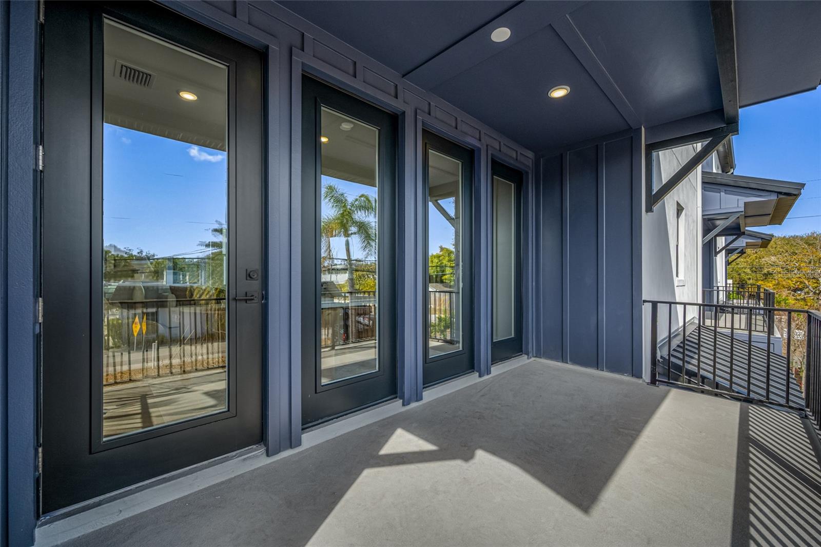 3009 1st, St Petersburg, FL 33713