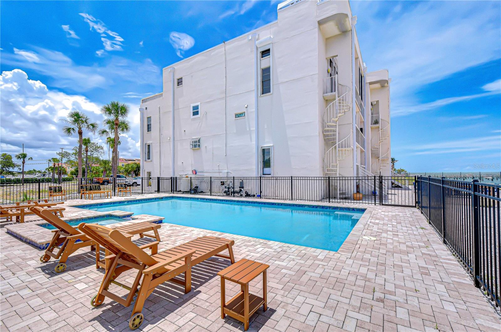 6504 Surfside Unit 8, Apollo Beach, FL 33572