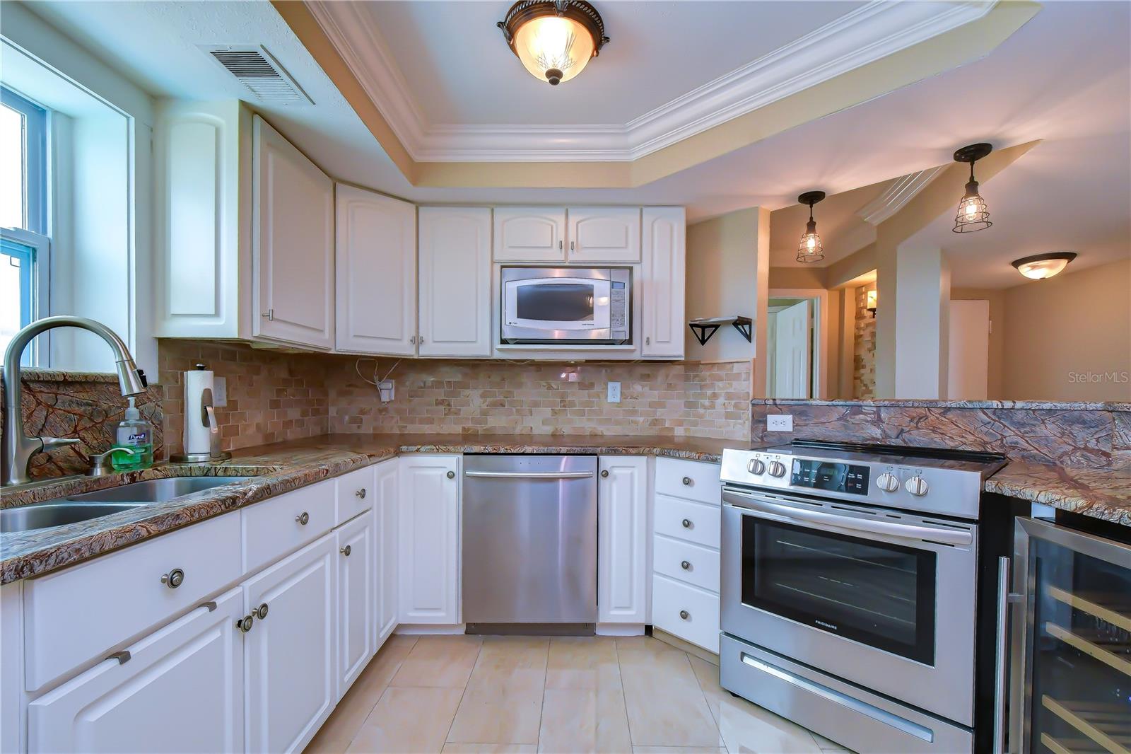 6504 Surfside Unit 8, Apollo Beach, FL 33572
