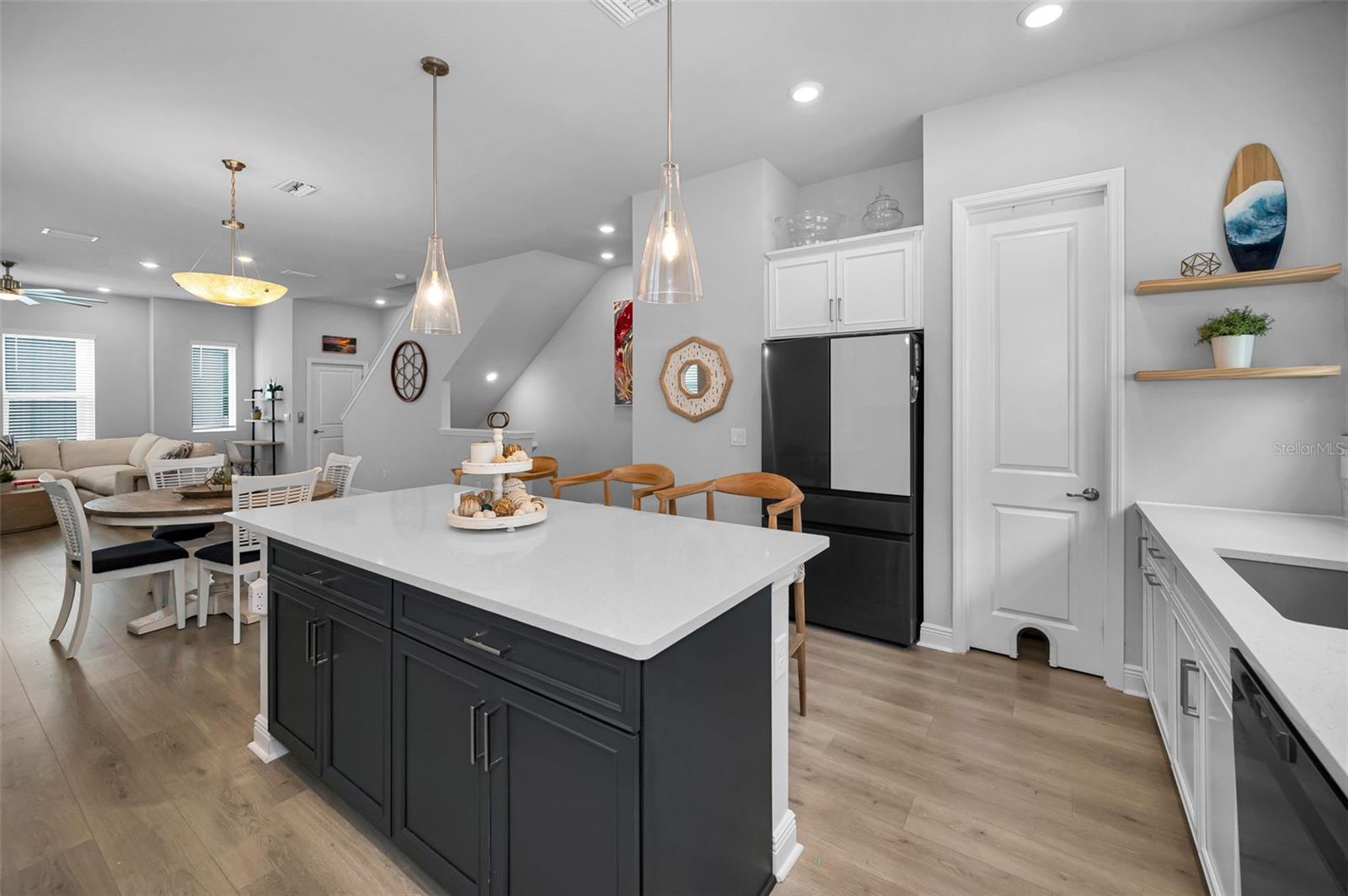 2458 Mangum, Sarasota, FL 34237